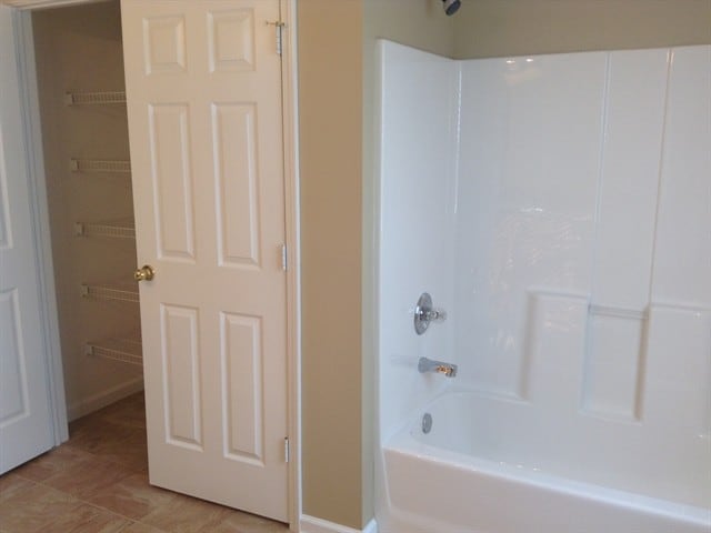 Building Photo - 10827 Tanbark Dr