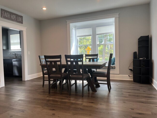 Building Photo - Gorgeous Brand New 3/2 Move In Ready Now!