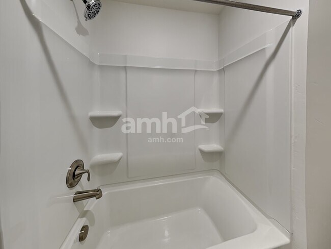 Building Photo - 5924 Verdigris Dr