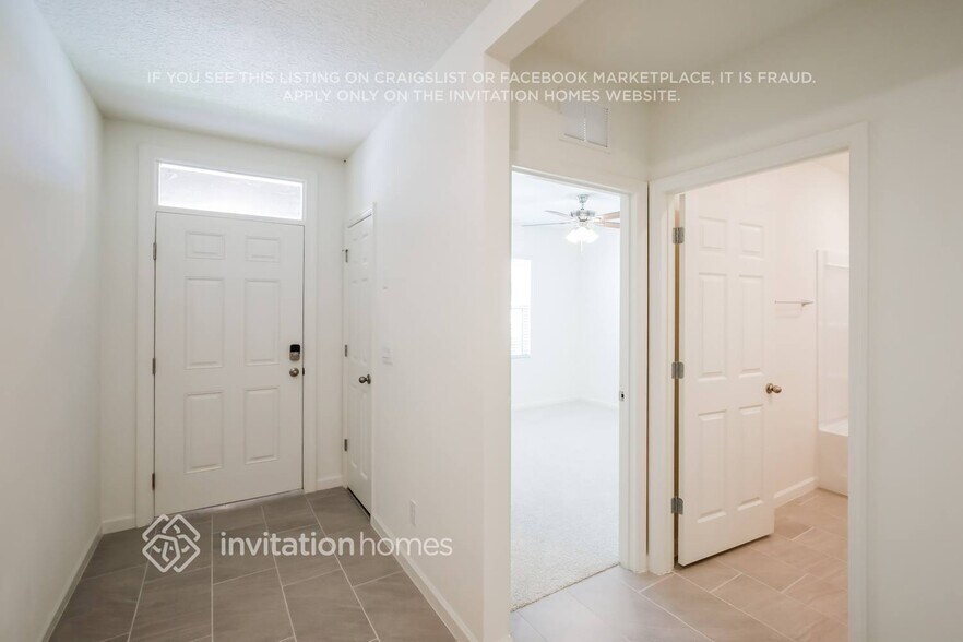 Building Photo - 493 Seaspray Dr