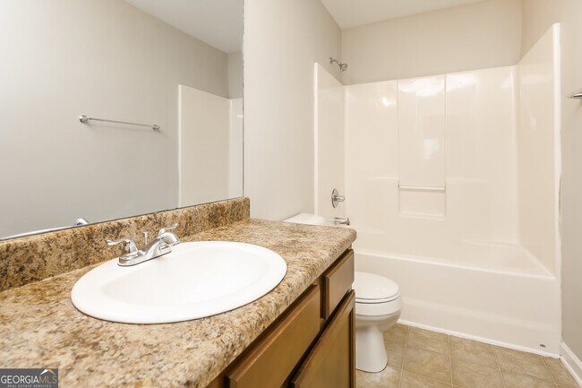 Building Photo - 842 Whitfield Oak Way NE