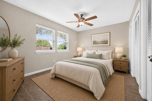 Building Photo - 15302 Cavalier Canyon Dr
