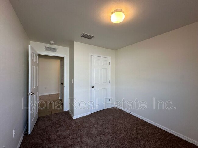 Building Photo - 5521 Gillot Blvd