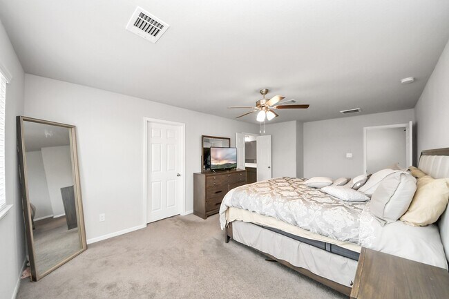 Building Photo - 13323 Colina Mdws Ln