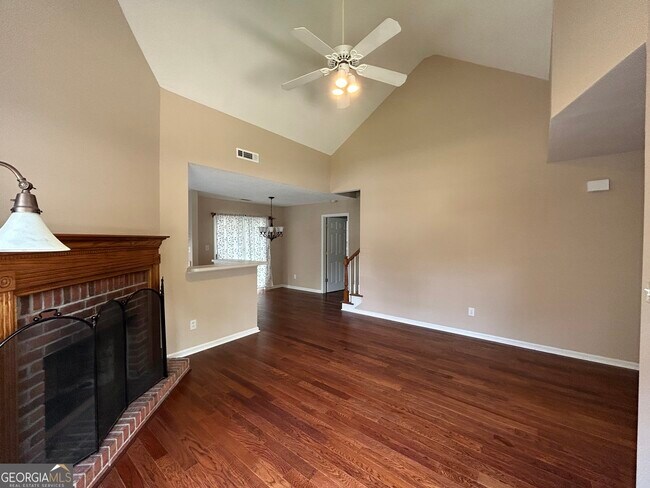 Building Photo - 413 Sherrels Ford