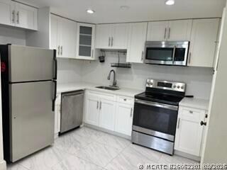 Building Photo - 4040 N Hills Dr