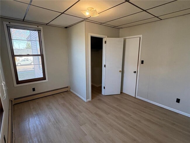 Building Photo - 216 Birch Ave S