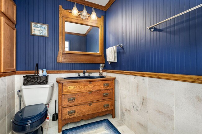 Building Photo - WATERFRONT RENTAL PROPERTY