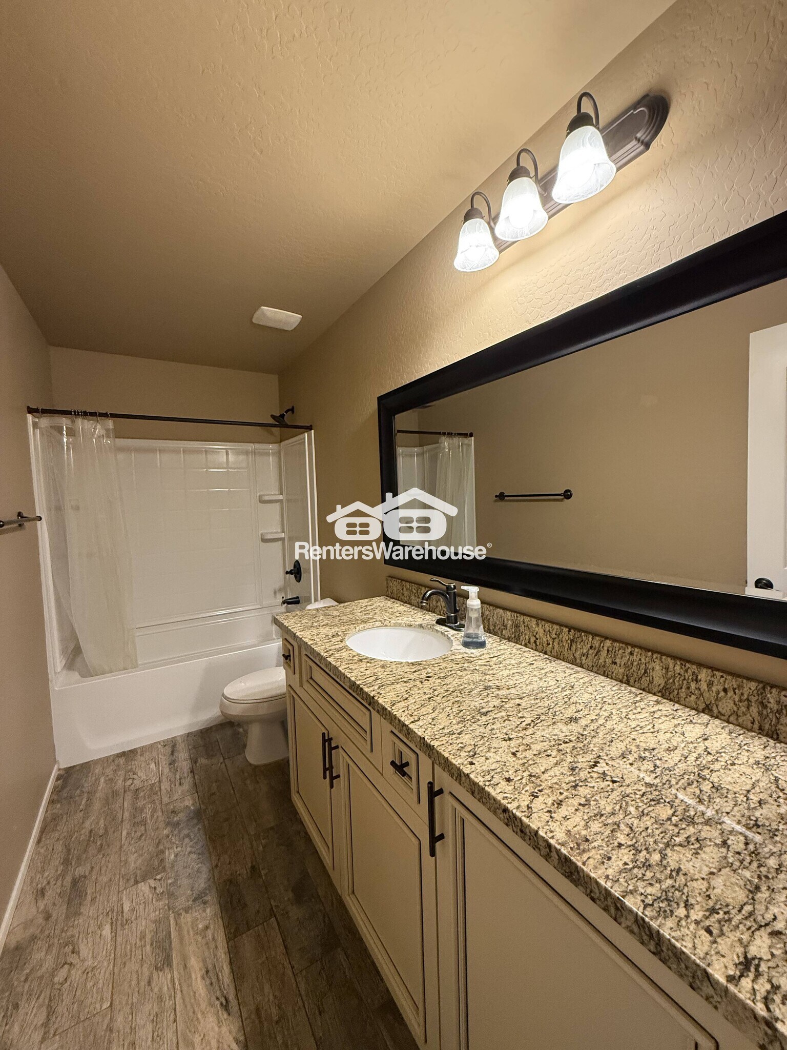 Building Photo - 2019 E Heartwood Ln