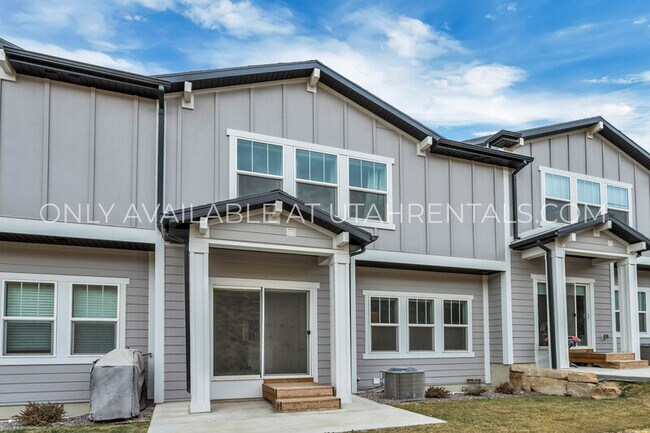 Building Photo - 5002 N Marble Fox Way