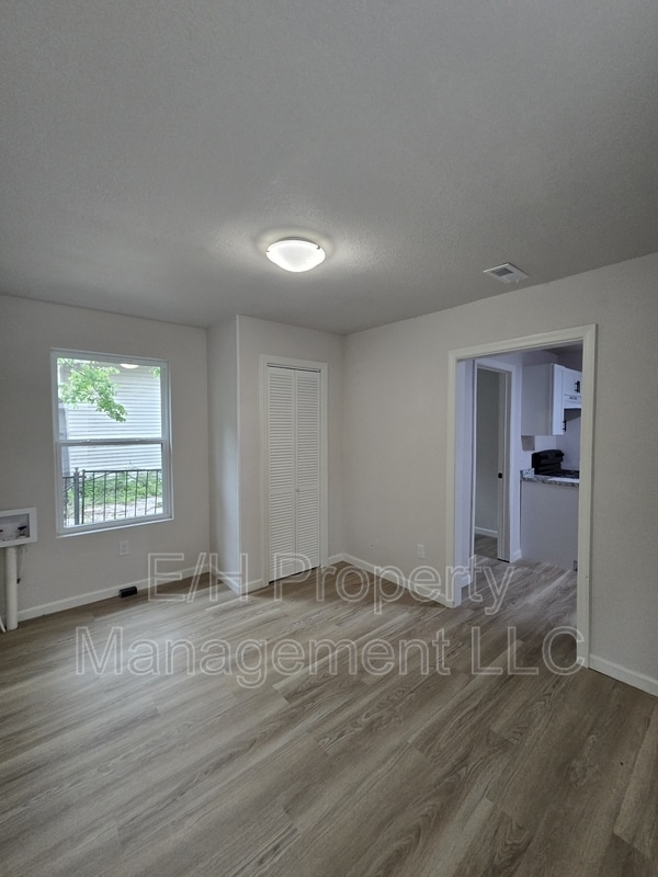 Building Photo - 1031 New York St