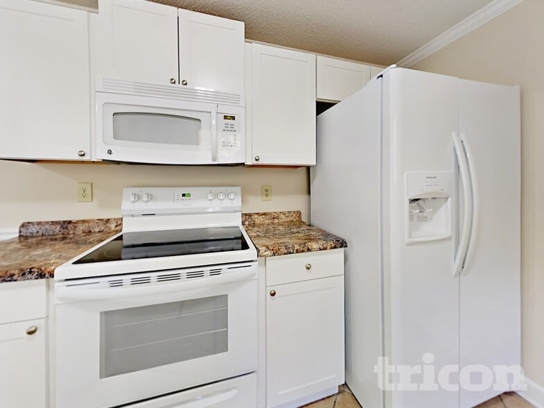 Building Photo - 1227 Cimmaron Dr