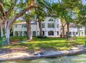 Building Photo - 1263 Terminal Loop Rd