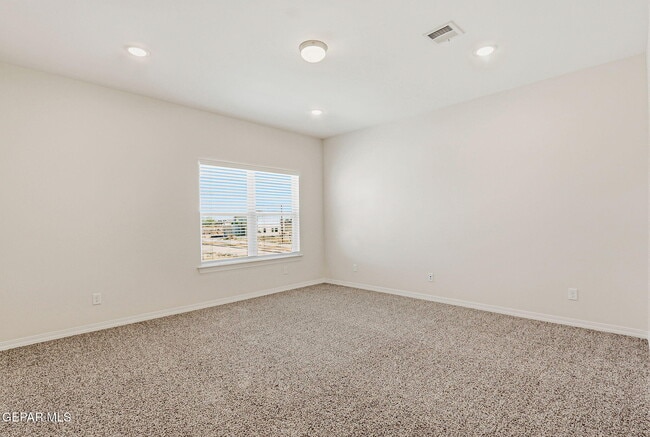 Building Photo - 904 Keenland Ave