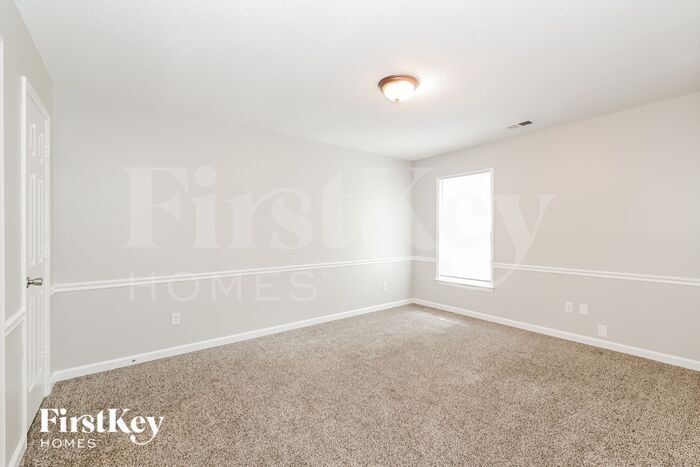 Building Photo - 5041 Cottage Ln