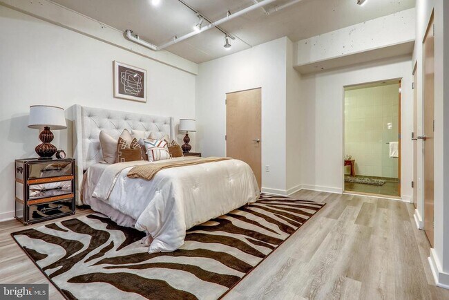 Building Photo - 1125 11th St NW