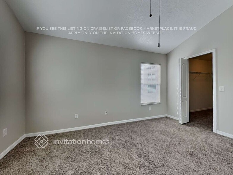 Building Photo - 17905 Havenview Ln