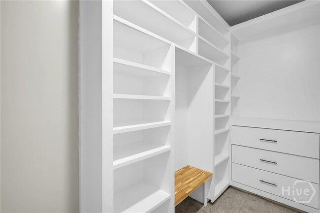 Building Photo - 1039 Meloney Dr