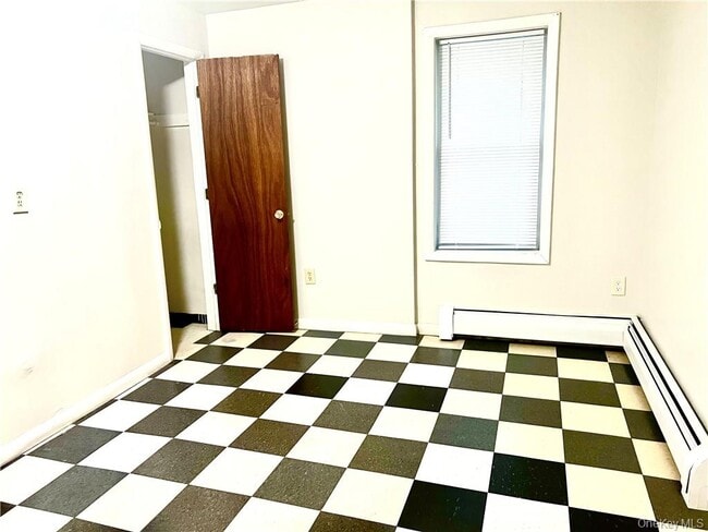 Building Photo - 58 Cottage St