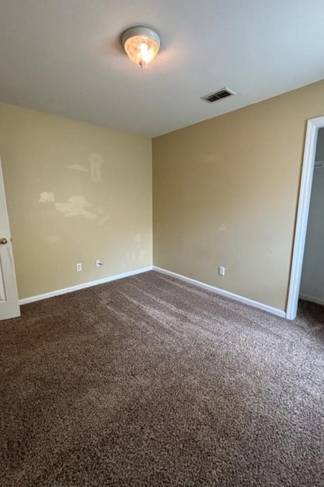 Building Photo - 4909 Park View Ct