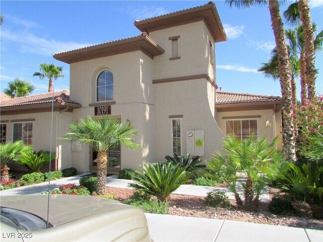 Primary Photo - 3925 Legend Hills St