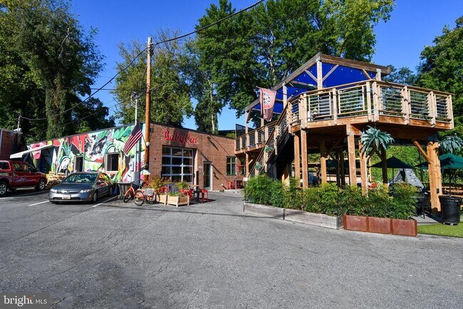 Building Photo - 4100 Dewmar Ct
