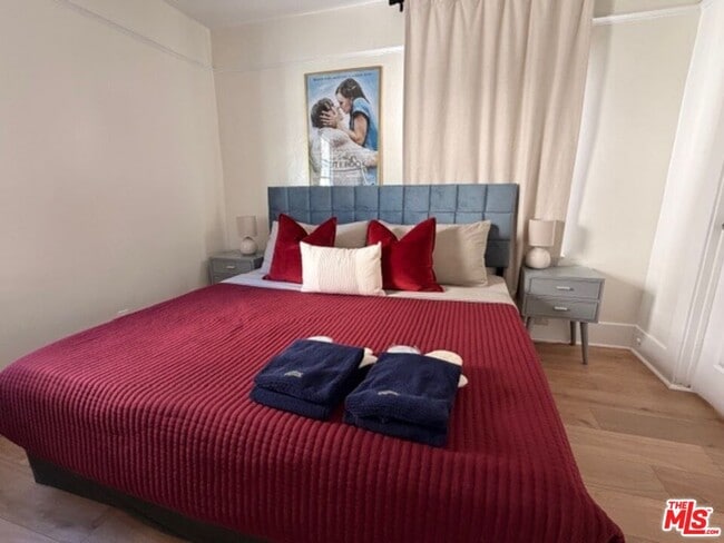 Building Photo - 510 N St Andrews Pl