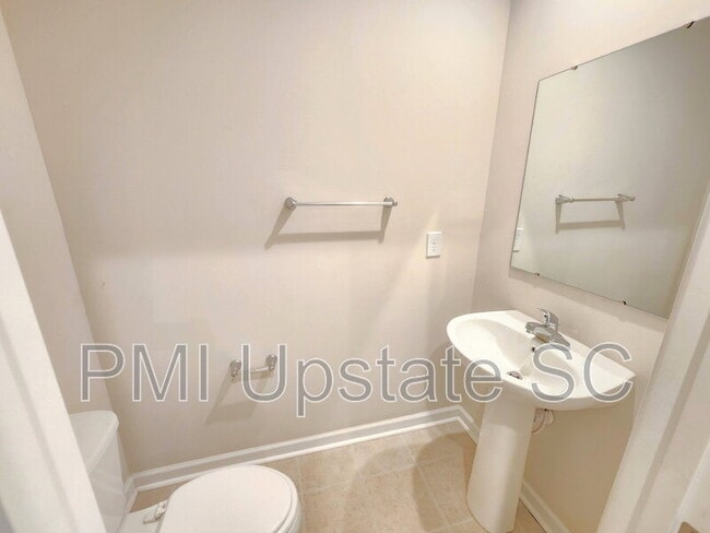 Building Photo - 236 Lily Park Way