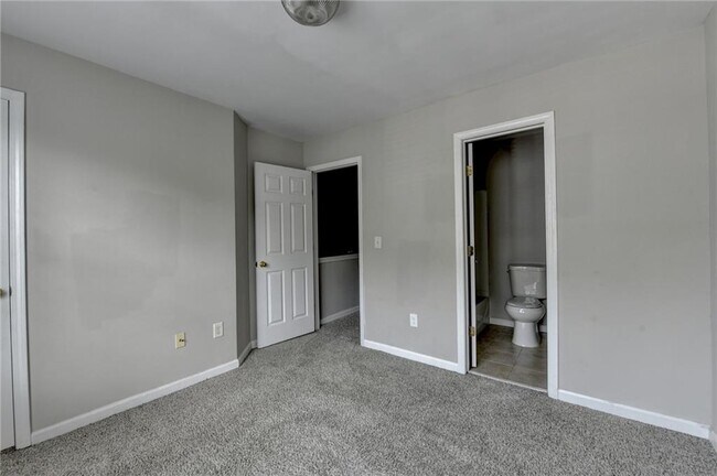 Building Photo - 3187 Mill Springs Cir NE