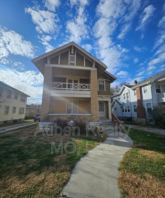 Building Photo - 5436 Harrison St