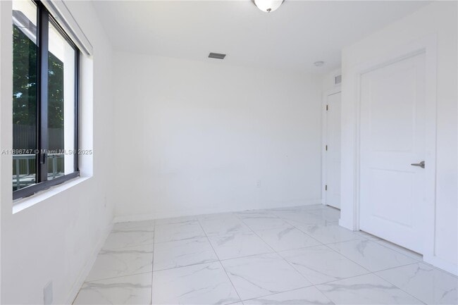 Building Photo - 2492 NW 44th St