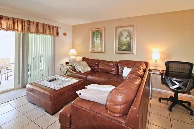 Building Photo - Waterfront Living at Bermuda Bay – Fully F...