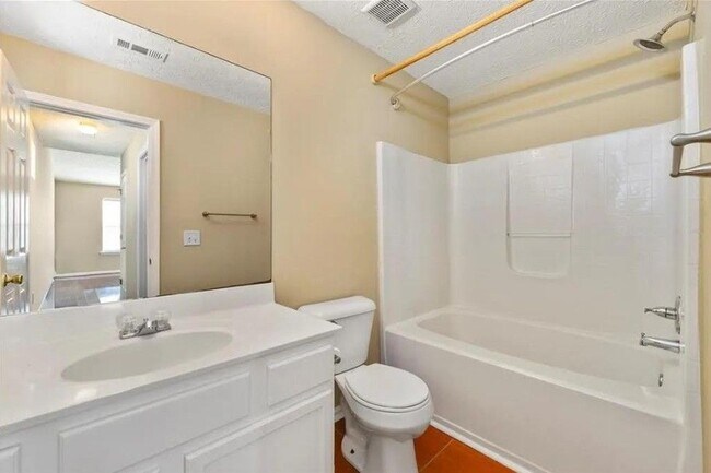 Building Photo - 5215 Sky Ridge Way