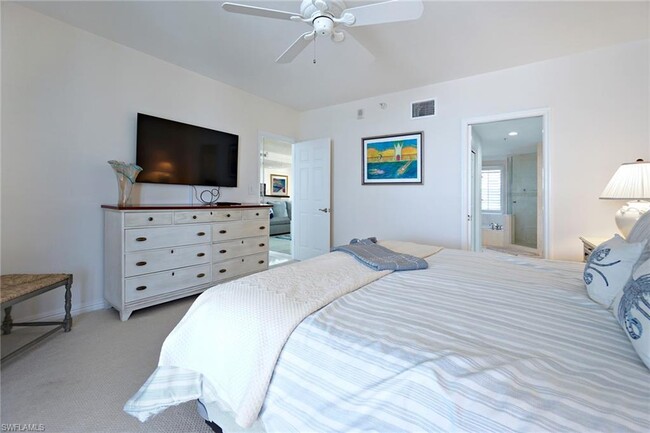 Building Photo - 9577 Gulf Shore Dr