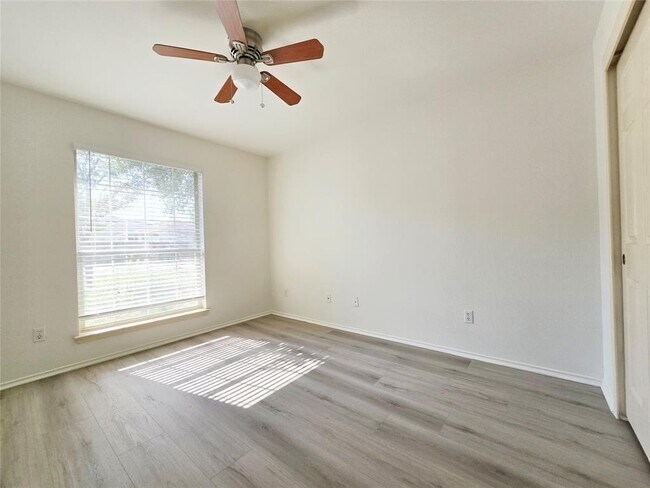Building Photo - 1128 Brashear Ln