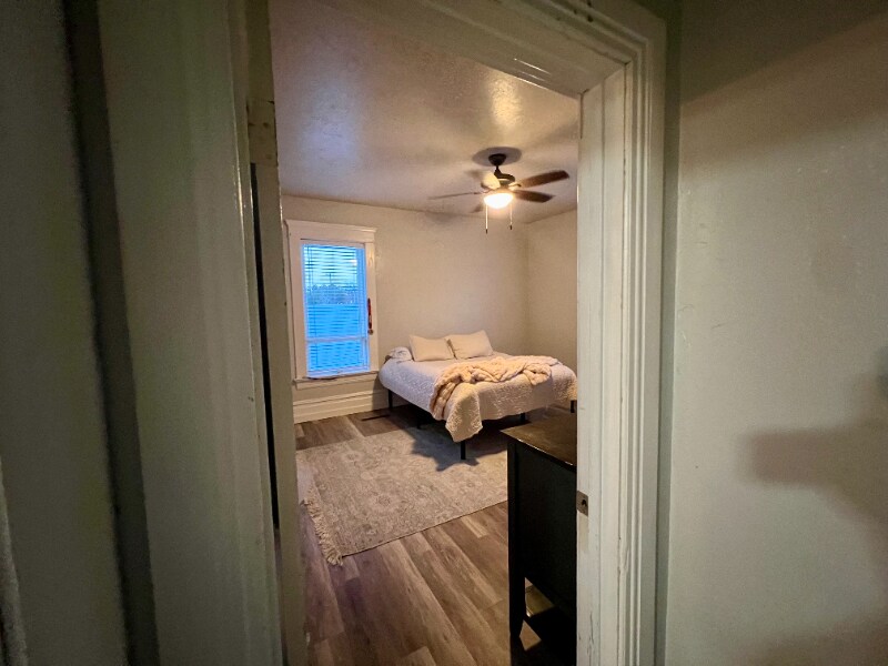 Building Photo - 681 N 100 E