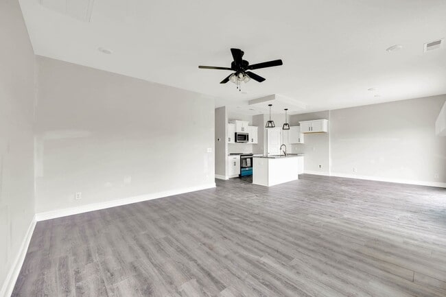 Building Photo - Beautiful New Construction Home