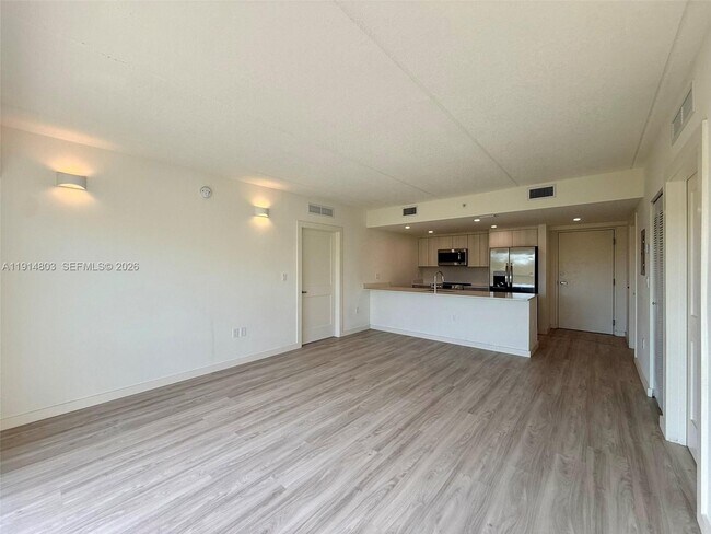 Building Photo - 2285 SW 27th St