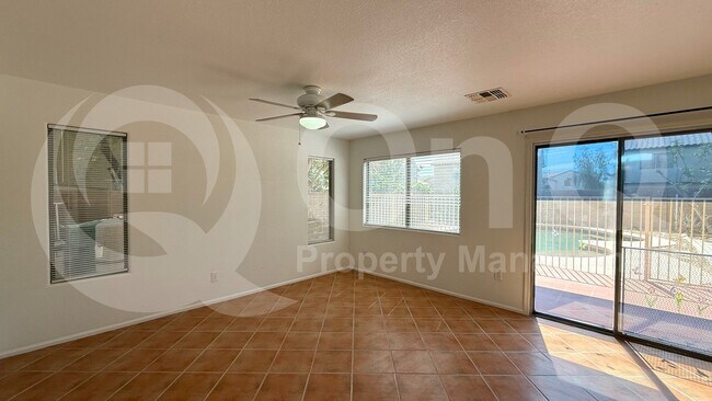 Building Photo - 12609 W Colter St