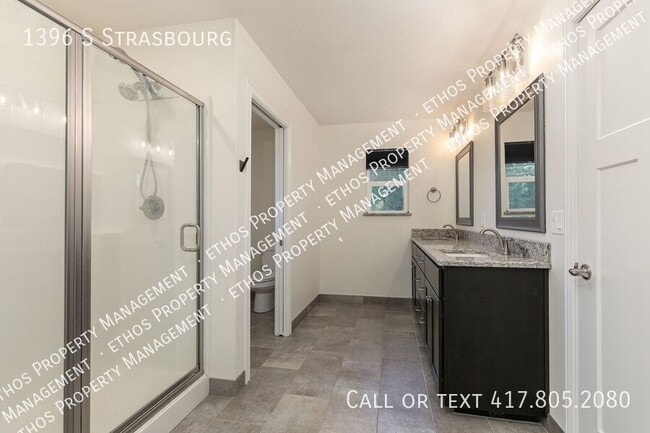 Building Photo - 1396 S Strasbourg-