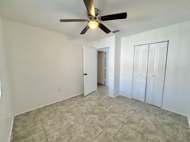 Building Photo - Winter Ridge