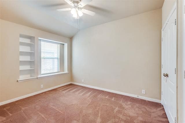 Building Photo - 4920 Lemon Grove Dr