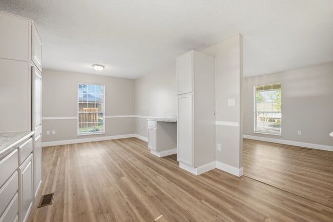 Building Photo - 3683 Halifax Cir
