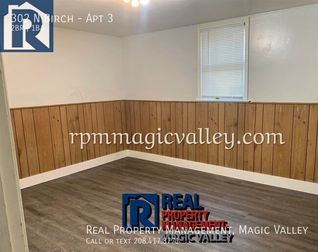 Building Photo - 302 N Birch-Apt 3