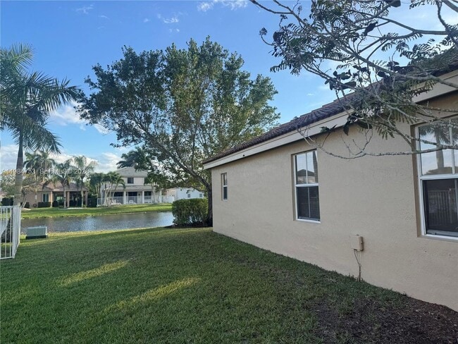 Building Photo - 1918 Andromeda Ln