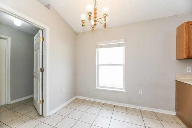 Building Photo - 141 Sterling Hill Dr