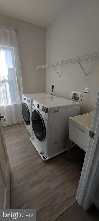 Building Photo - 5970 Fallfish Ct