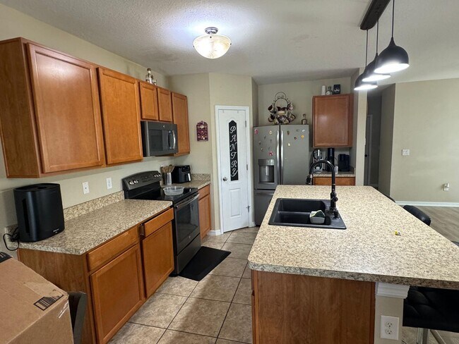 Building Photo - Gated Plant City Gem – Fully Upgraded Home- Resort Style Amenities