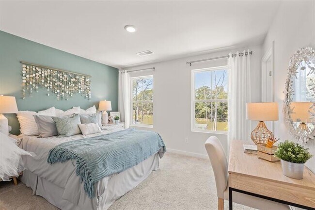 Building Photo - 1707 Harper Lily Ln