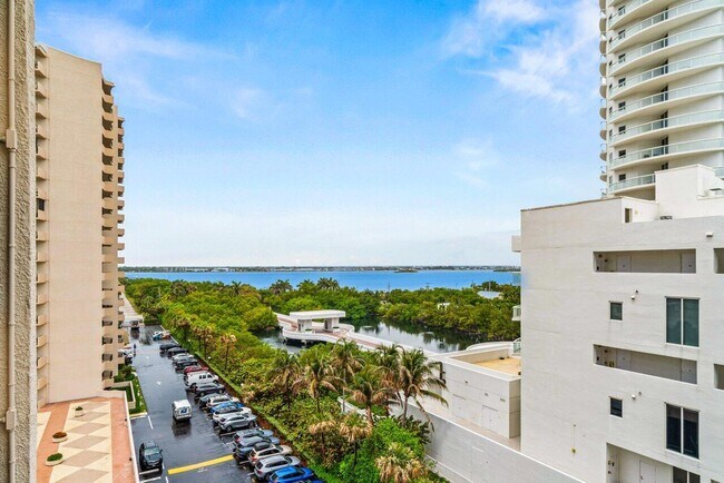 Building Photo - 4200 N Ocean Dr
